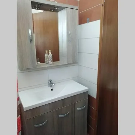 Vicky's Near To The Airport ολόκληρο διαμέρισμα Антимахия