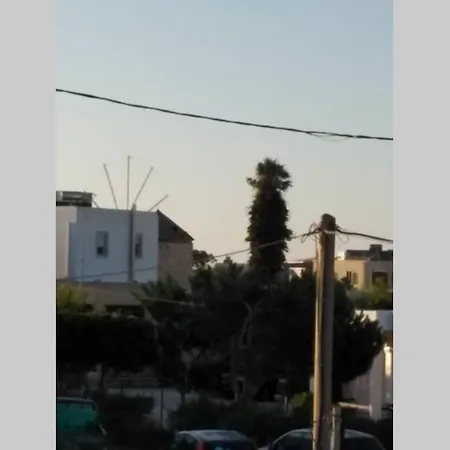 Vicky's Near To The Airport ολόκληρο διαμέρισμα Апартаменты