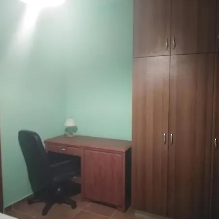 Vicky's Near To The Airport ολόκληρο διαμέρισμα Apartamento *