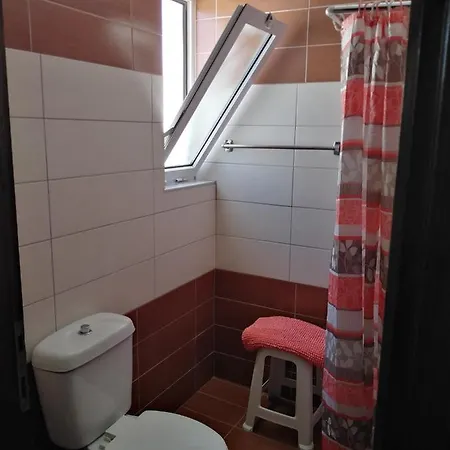 Vicky's Near To The Airport ολόκληρο διαμέρισμα