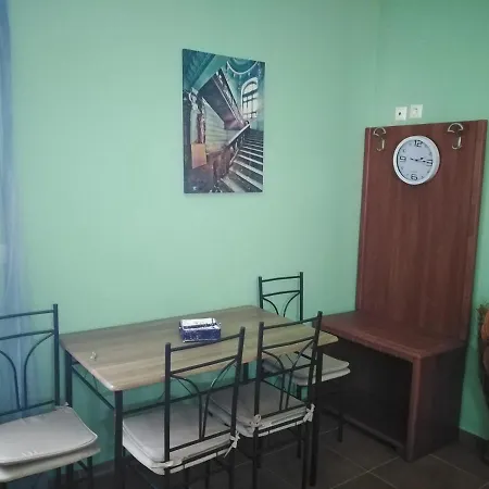 Apartamento Vicky's Near To The Airport ολόκληρο διαμέρισμα *